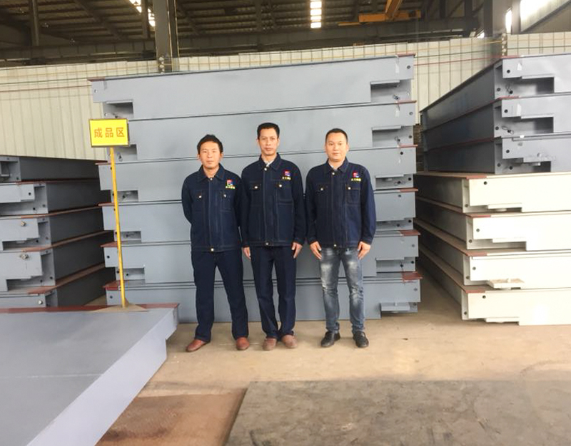 技術(shù)團(tuán)隊(duì)01